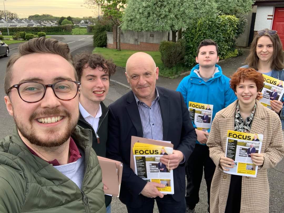 South Antrim @allianceparty team in Parkgate and Templepatrick this evening - updates delivered and engagement with residents. Thanks team! 🙂