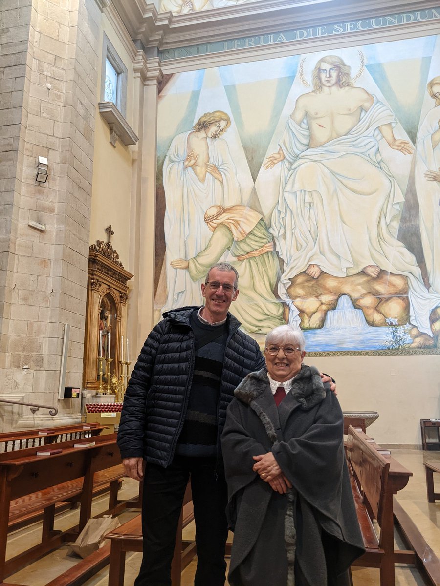 Avui, visita guiada i comentada amb l'artista Carme Benet: Església de Santa Maria del Vilosell i església de les Borges Blanques. Gaudir d'obra i artista al mateix moment és un gran plaer artístic i humà. #donART