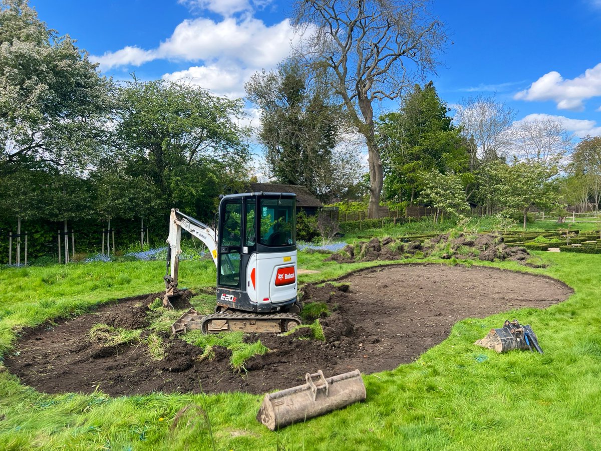 Good progress on the latest #wildlifepond in #Hertfordshire. Can’t wait to form the rest of the banks & turn this into a #wildflower-filled haven for many forms of #wildlife.