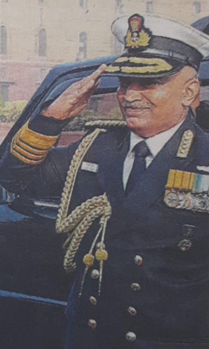 My big brother and childhood inspiration completed an extremely successful tenure and retired from the Indian Navy today ! 

Jai Hind 🇮🇳🙏❤️ Admiral R Harikumar