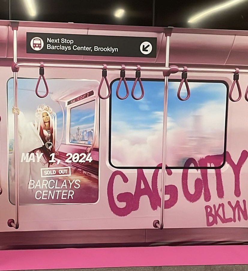 🤳 | The @BarclaysCenter created a special photo op for @NICKIMINAJ’s #GagCityBrooklyn night two!