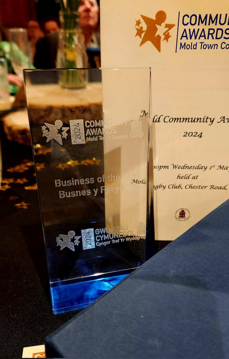 Noswaith Dda - Good Evening, Mold Community Awards 2024 Business of the Year. Such an honour to be part of our amazing town thank you to every on for you support it much appreciated. 🏆 🏆 🏆

#winners #BusinessOfTheYear #Mold #Flintshire #NorthWales #NorthWalesSocial