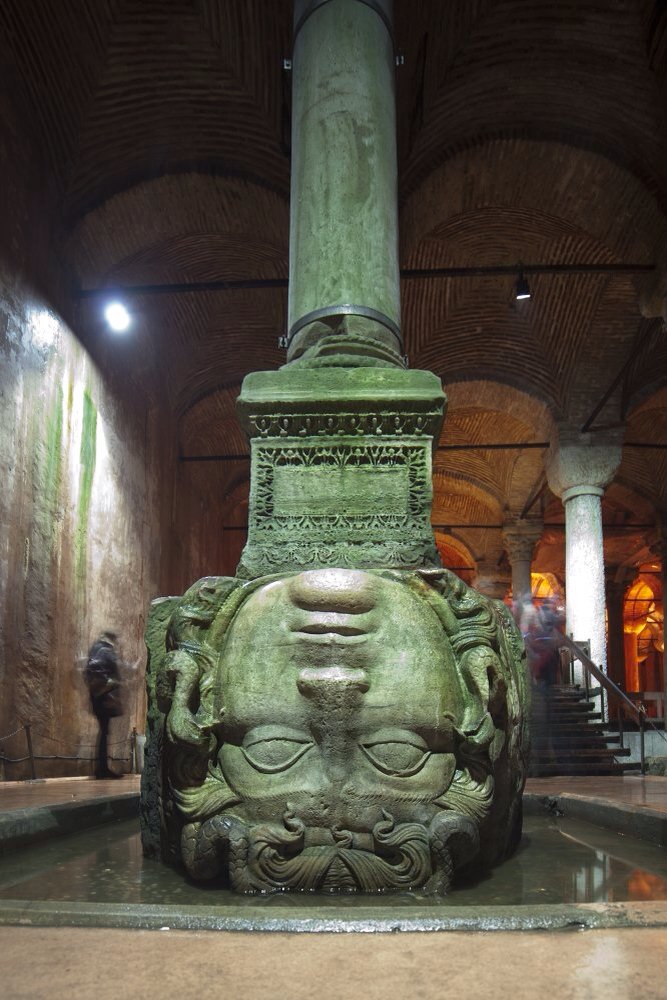 Goodnights everyone,

Medusa column
Yerebatan sarnıçı ☕️😁🙏
İstanbul 🇹🇷