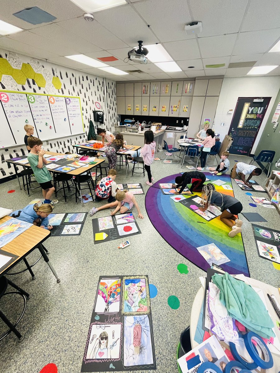 It’s the most wonderful time of the year 🎶 More art show prep means art going home and storage shelves opening up!