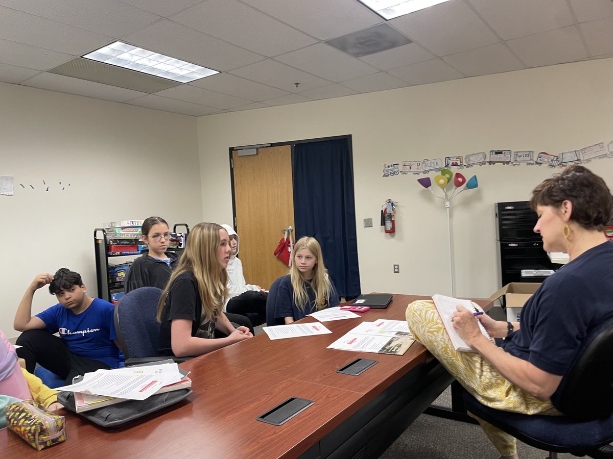 Students in Mrs. Lowe's advisory opted to interview Math314 Coach Wendy LaRose about their experiences in math this year. They had many great things to say and provided excellent detail in their feedback about math activities and learning. #MSDR9 #BMSPatriotProud