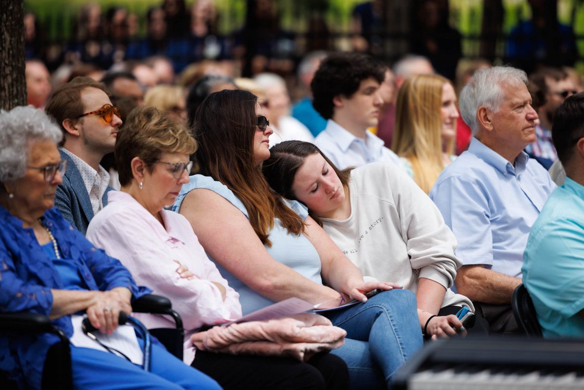 A touching tribute to more than 100 anatomical donors was held at the UMMC Cemetery last week. Learn about the remarkable gift these donors gave to students and researchers, and how their legacy lives on: umc.edu/news/News_Arti…