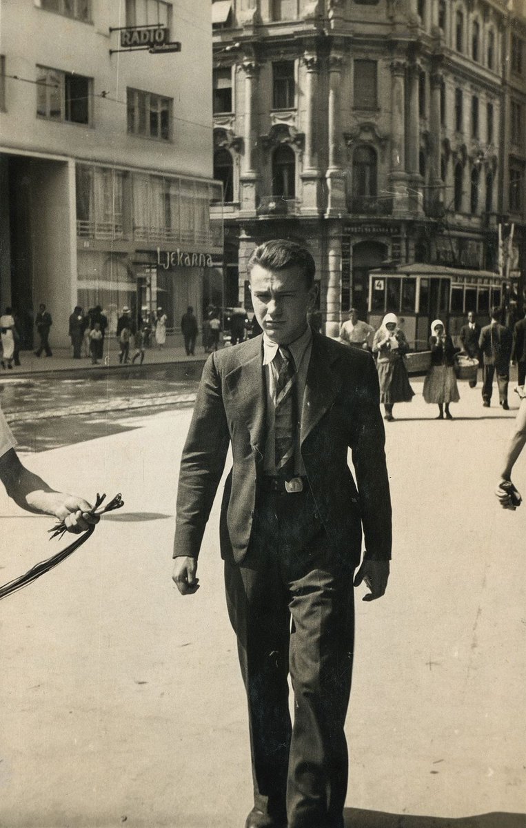 Casual walk on Ilica street to main square in 1935. #Zagreb, #Croatia 🇭🇷