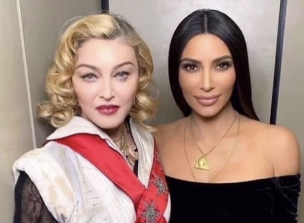 I don’t know who the blonde Asian lady is, but Cher looks amazing!