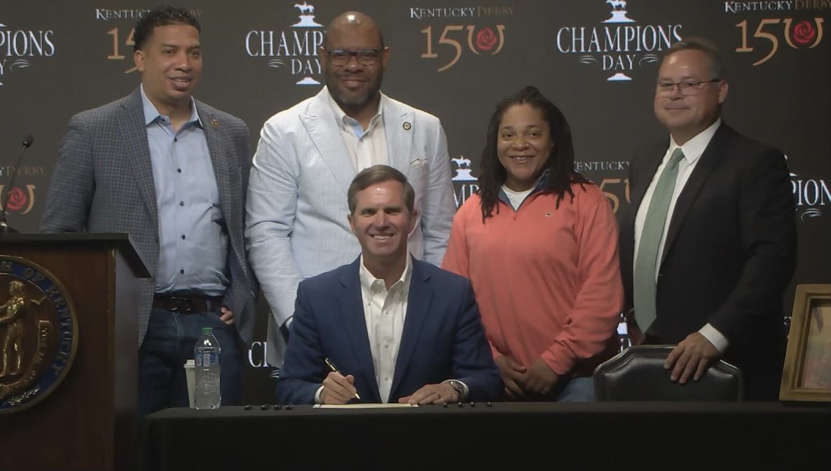 We were thrilled to join @GovAndyBeshear and representatives from @ChurchillDowns today for the signing of a proclamation that honored Ansel Williamson, the Black trainer behind the first Kentucky Derby winner, Aristides in 1875; along with other Black horsemen. #KYDerby150