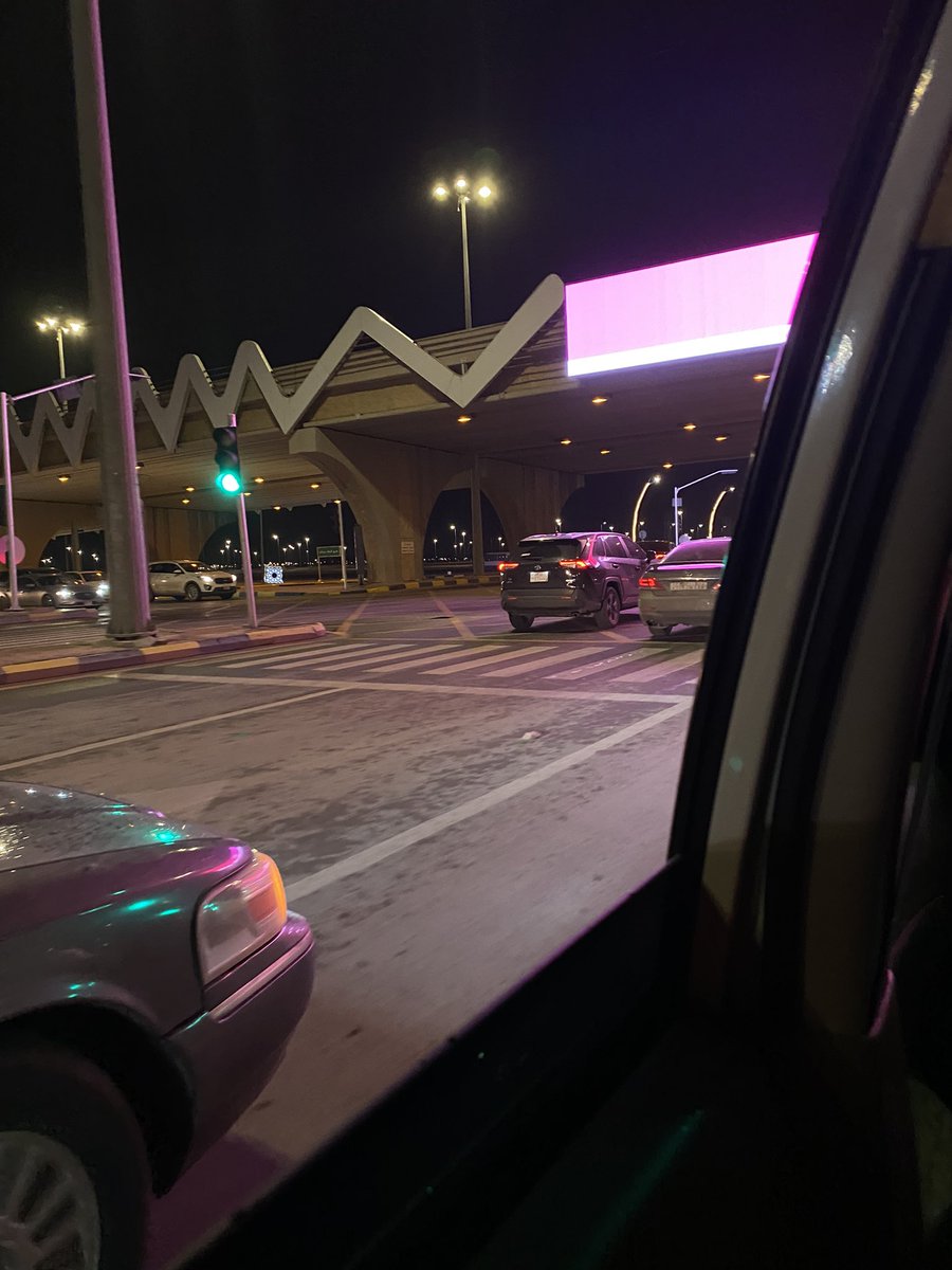 ماورا مقابِل محيّاك إلا السَعد .💗