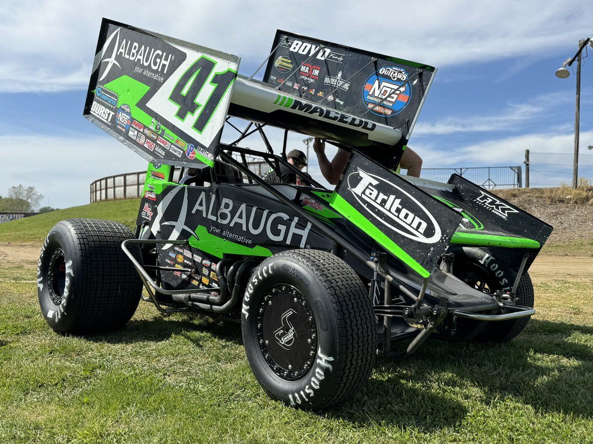 .@JaxSpeedway has been kind to @Carson_Macedo over the years. He picked up a #WoOSprint win in 2019, a @MOWASprints top-5 in 2016, and a @POWRi_Racing Midget top-5 that same year. He’ll chase his second #WoOSprint win here tonight but first with @JJR41Updates!