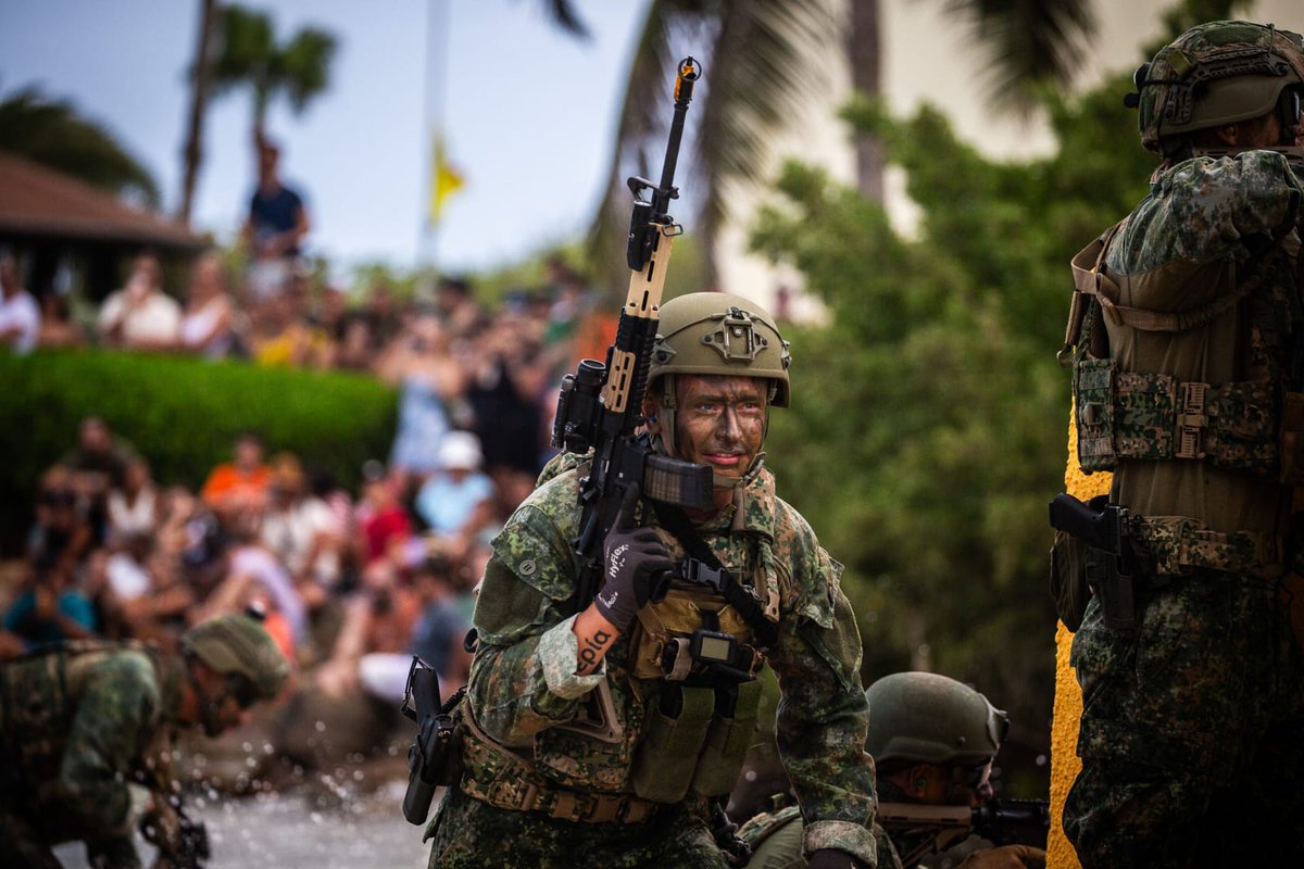 Defensie in het Caribisch gebied opende vandaag haar deuren van de marinierskazerne Savaneta op Aruba. Een jaarlijkse traditie en met ruim 18.000 bezoekers een evenement om trots op te zijn! #trots #Aruba #marinier