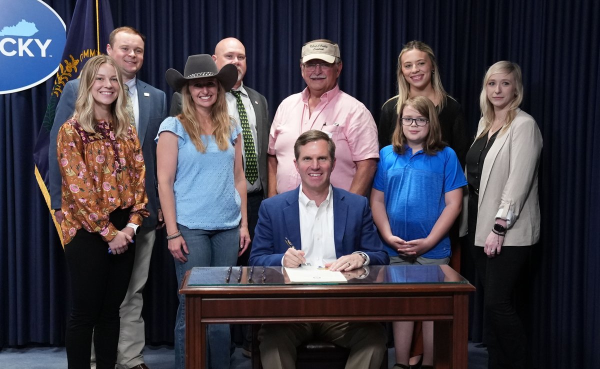 We're the largest beef-producing state east of the Mississippi River thanks to the @KYCattlemen's Association and our Kentucky farmers. I was proud to officially proclaim May 2024 as Beef Month.