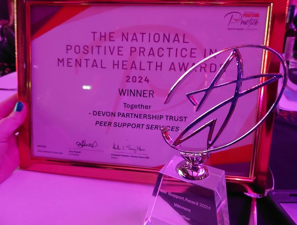 We only went and won!! I'm slightly overwhelmed but so happy and proud what our team and the wider Peer support team has achieved over the past few years ❤️ #MHAwards2024 @DPT_NHS @PositivePracti1