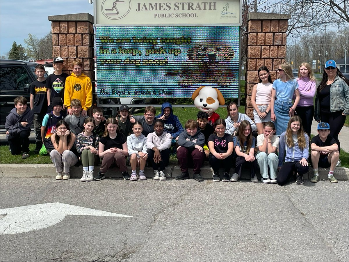 JamesStrathPS's tweet image. “We Play Here.” Students in Grade 6 created slogans to remind dog owners that children play on the school yard and are tired of the dog poop being left behind. Help spread the word with @JamesStrathPS and @StTeresaPVNC