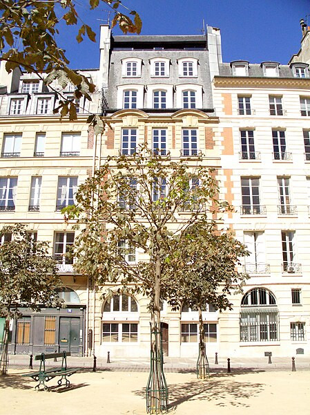 Immeuble à #Paris1 (#Paris) Façades : inscription par arrêté du 12 février 1925. Suite 👉 monumentum.fr/monument-histo… #Patrimoine #MonumentHistorique