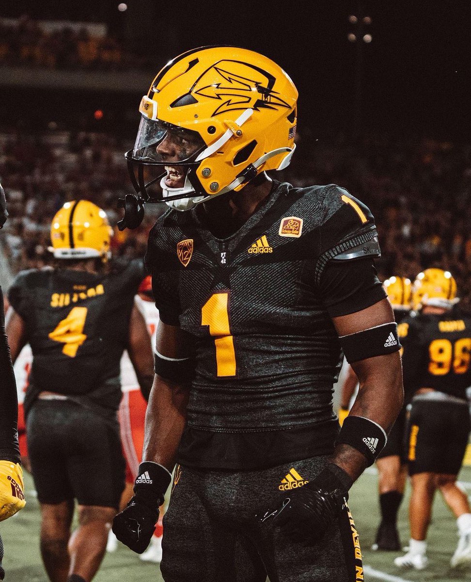 Arizona state offered !! #sundevil🔱 @aguanos @DevontayTaylor @SWiltfong_ @ChadSimmons_ @adamgorney @AllenTrieu @GregSmithRivals @On3sports @RitterPrep @BrennanSpain