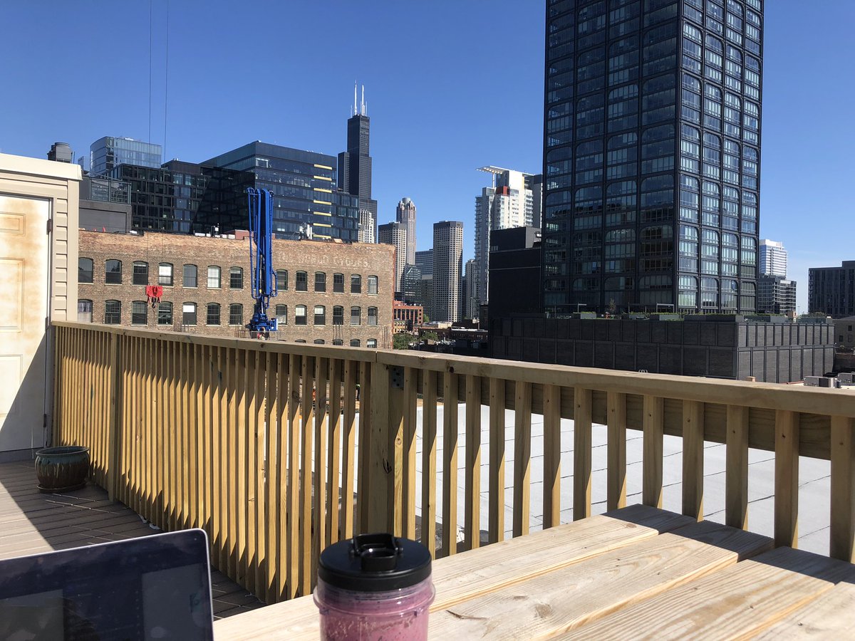 My building just opened up a rooftop just in time for summer in Chicago

Taking mental breaks will be so much easier now ☺️

#buildinpublic #summertimechi