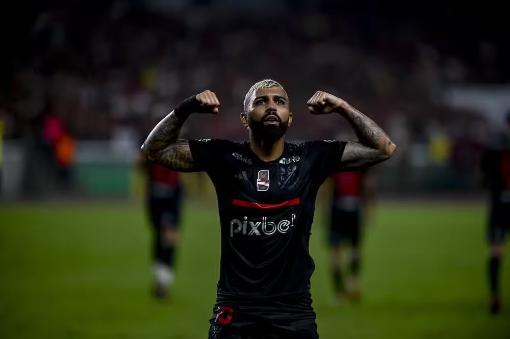 Gabigol de volta ao Flamengo e chove críticas de rivais. Estão incomodados até com a recepção que o jogador recebeu. Bizarro!

E o principal: escondem que o exame antidoping deu NEGATIVO.

Os mesmos estarão pedindo em breve o atacante em seus clubes. Olho na hipocrisia 👀