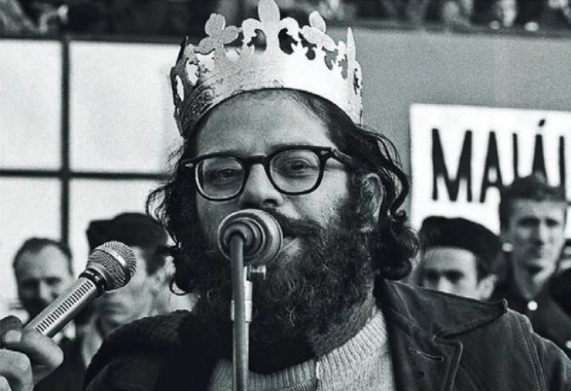 Still the best Prague May Day story? The Deportation of the King of May: Allen Ginsberg and the State Security, by @petrblazek777, translated by me: ustrcr.cz/data/pdf/publi…