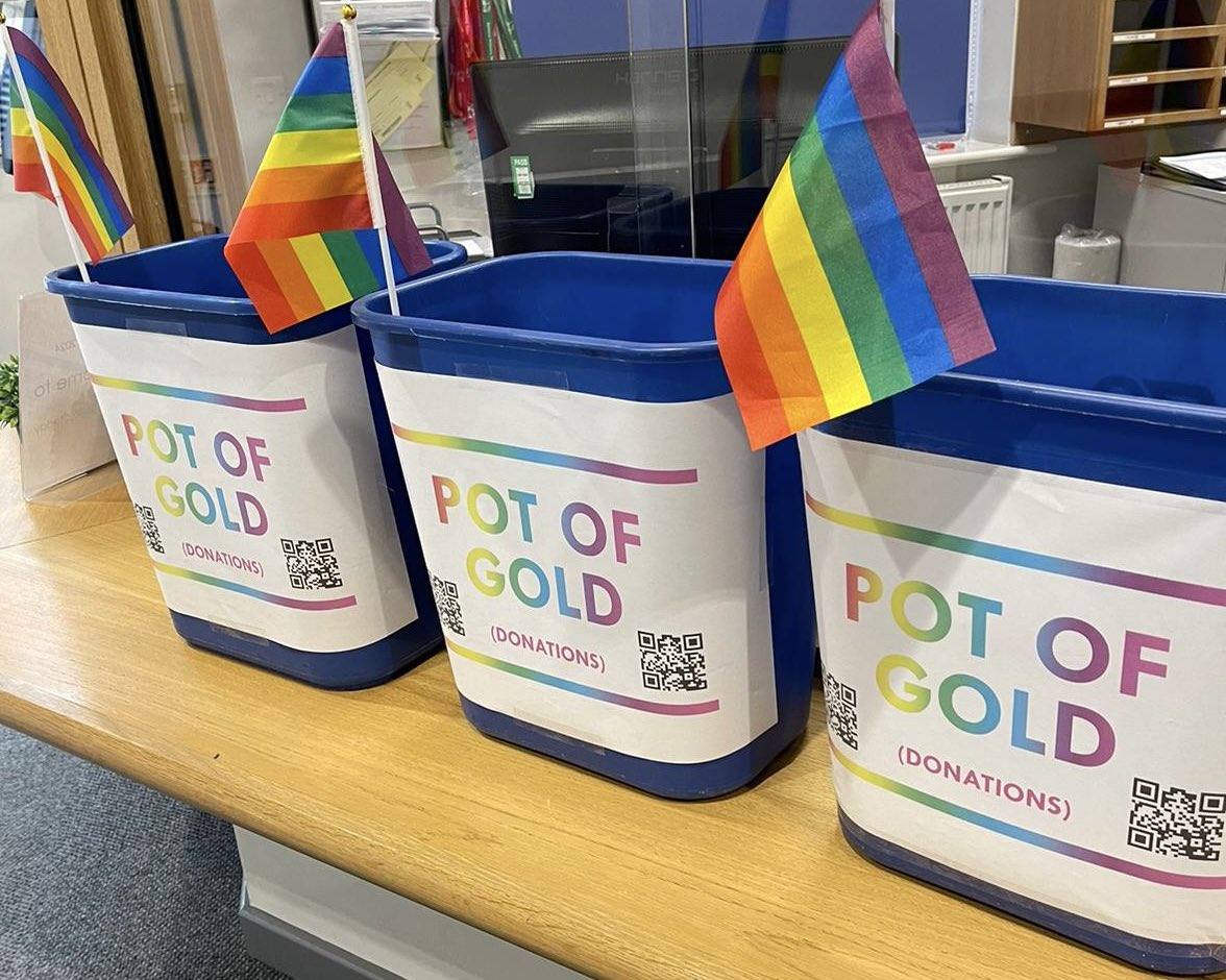 1 sleep to go until <a href="/spsprimary/">Saltaire Primary</a> sponsored Rainbow Run 🌈

Buckets are ready for the morning! 

Thank you to everyone who has donated so far. 

You can donate here bit.ly/3UkDR0v or pop some change in the buckets at school drop off. 

Thank you 🌟
