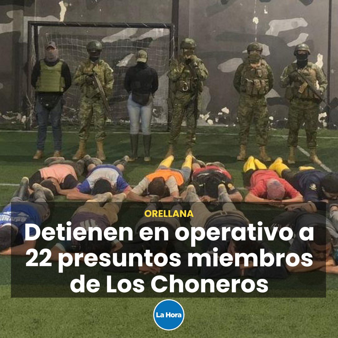 Las Fuerzas Armadas detuvieron a 22 personas con armas y municiones durante un operativo contra la minería ilegal en Orellana. 👀 Mira que más incautaron👉🏻 bit.ly/3wpfoz5