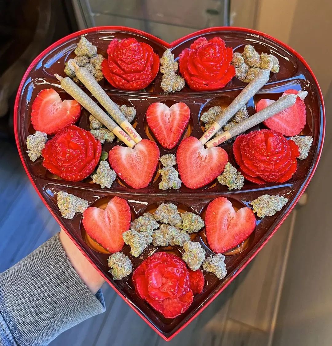 Um presente desse 🍓🍫❤️