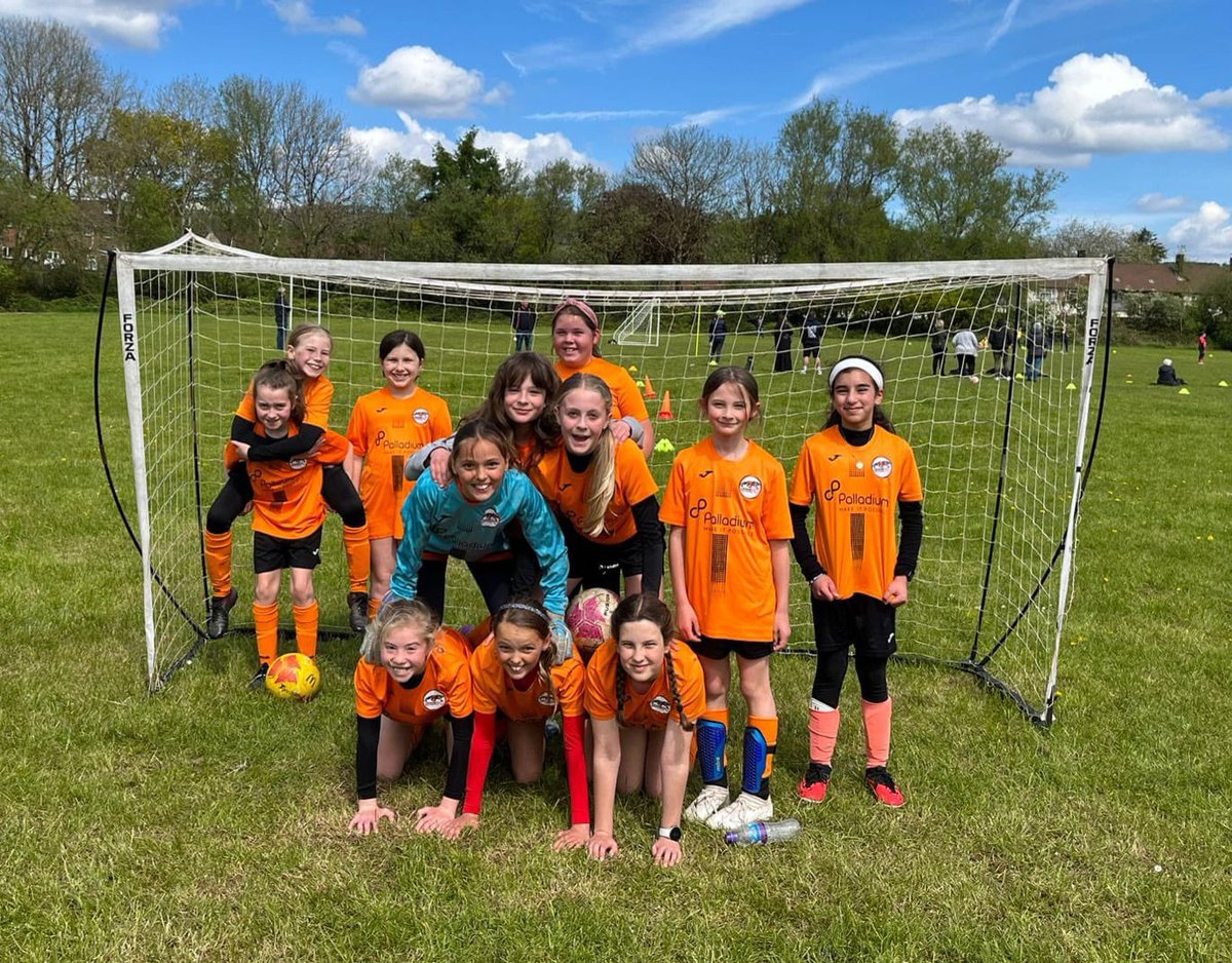 U10s & U11s finished the season in style on Sunday morning. Lots of goals & smiles in the sunshine. Huge thanks SWWGL, fixture secs Ashley, Danielle & Meagan, coaches, players, parents. We made it happen! #girlsunited #volunteers #season1