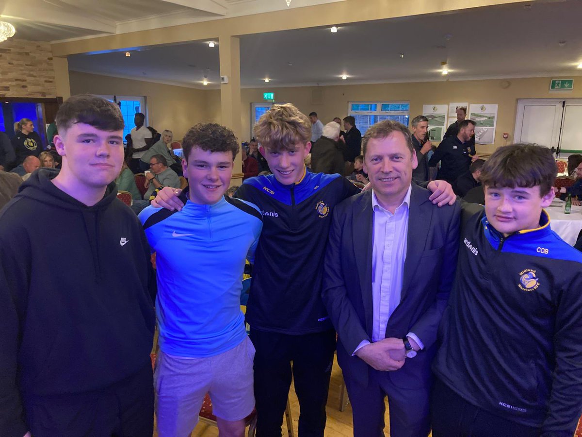 📸 With Midlands Warriors rugby youths team members in Moate, Co. Westmeath this evening @MidlandWarrior 🏉