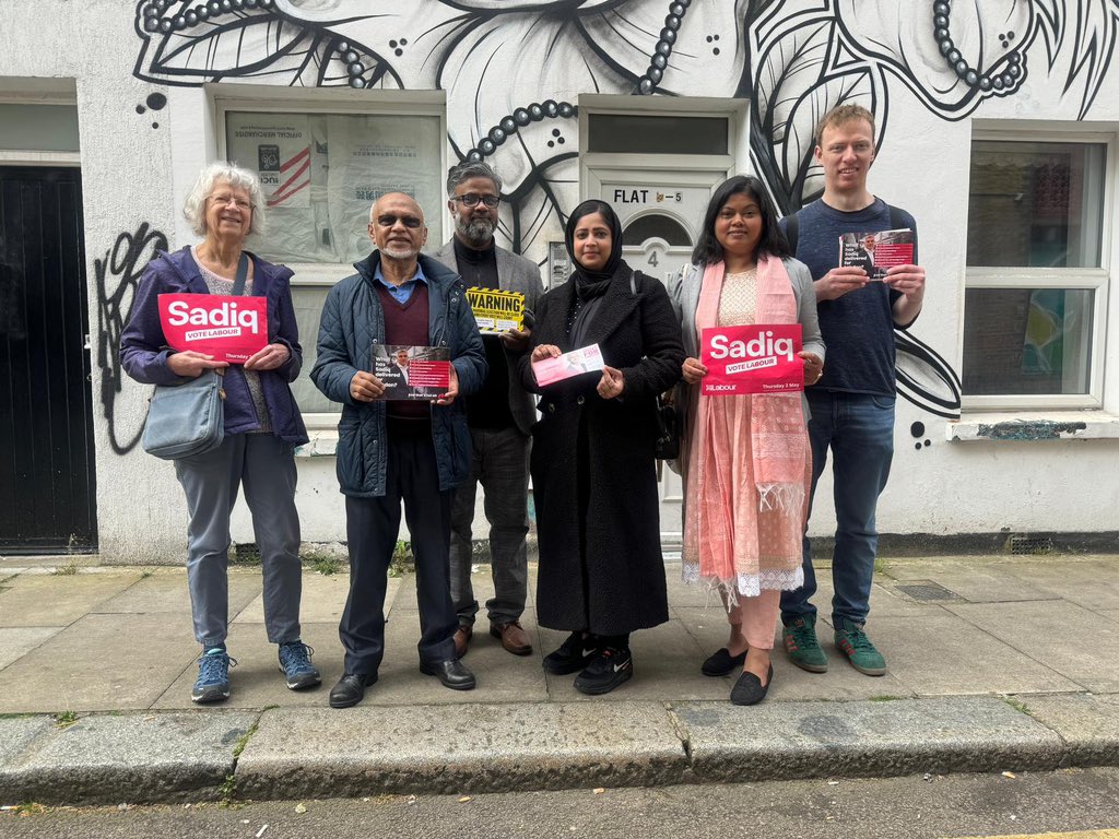 Last push for @SadiqKhan in Stepney Green, Whitechapel, Weavers & Spitterfields @TH_Labour