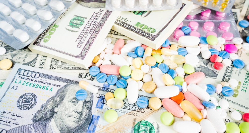 A federal judge tossed lawsuits from Johnson & Johnson and Bristol Myers Squibb questioning the constitutionality of the federal government requiring drugmakers to negotiate with Medicare on drug prices. njbiz.com/judge-rejects-…