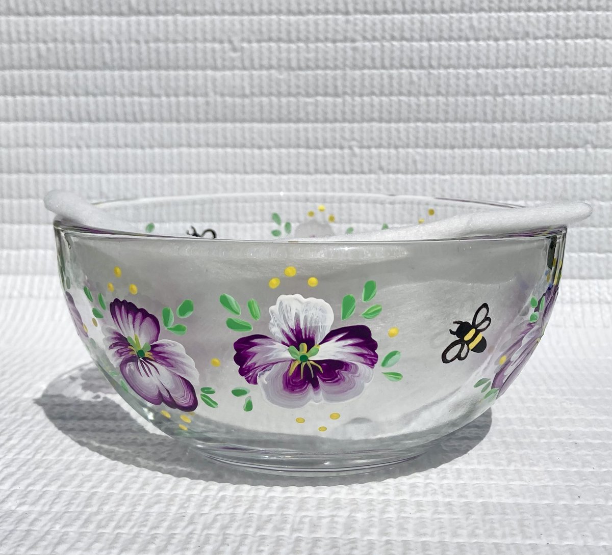 Pansy candy dish etsy.com/listing/171011… #pansy #floralbowl #art #mothersdaygift #SMILEtt23 #CraftBizParty #etsy #EtsyStarSeller