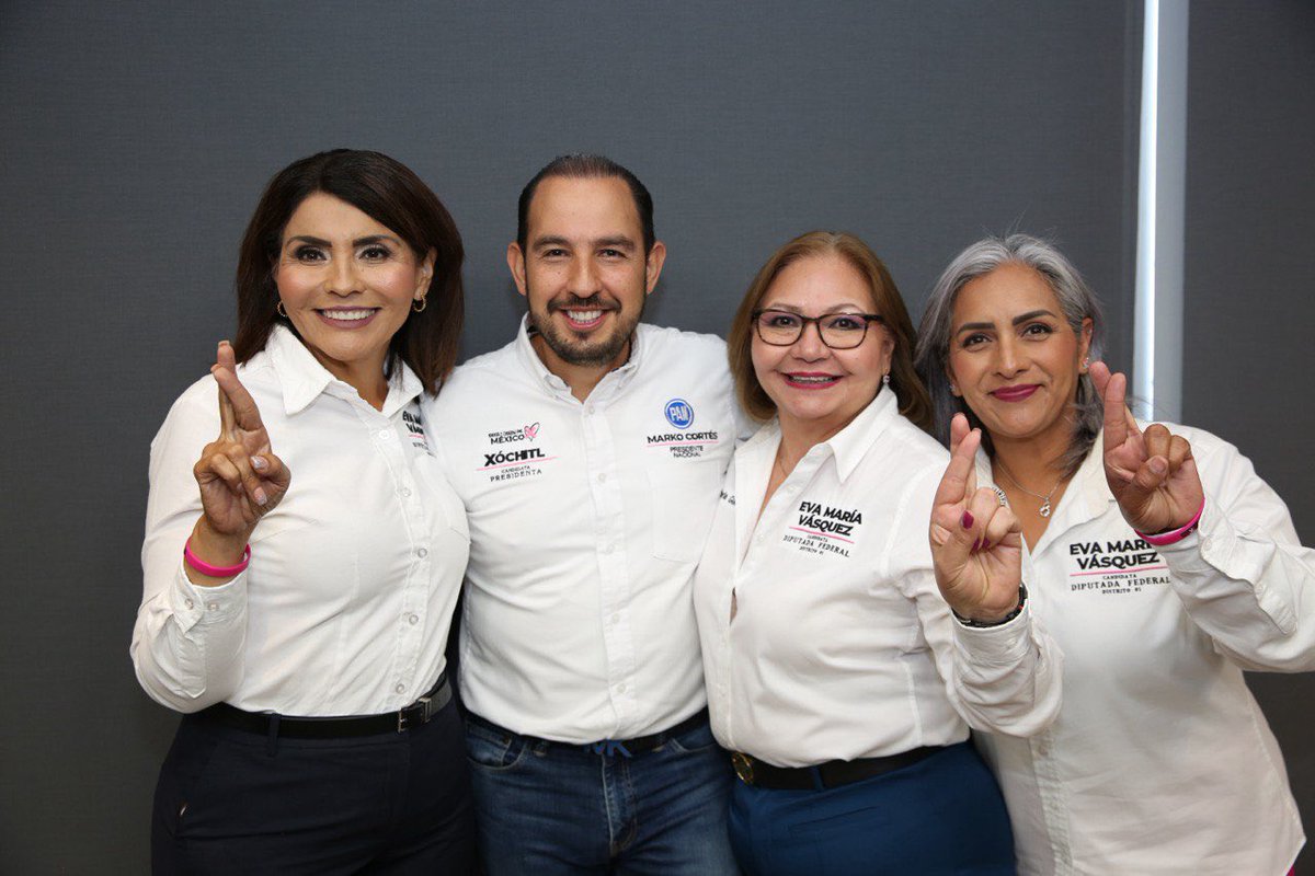 El ejército azul de Baja California ya listo para ir a pintar Mexicali, el estado y todo México de azul🤞🏼

#VotaPAN 
#LlegóLaHora