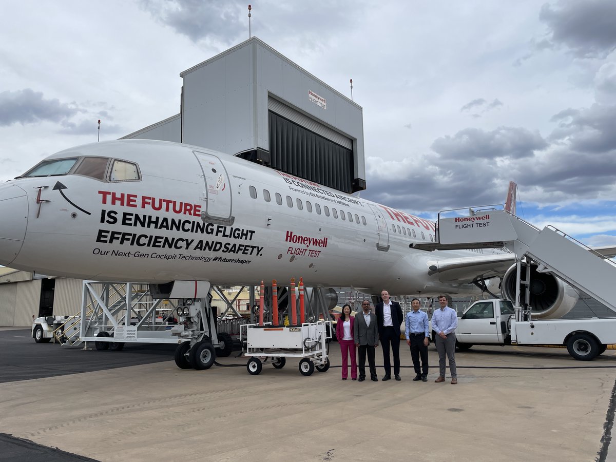 .@Honeywell_Aero and @UofMaryland are developing an advanced electric propulsion system to accelerate the decarbonization of aviation under ARPA-E's ASCEND program. Program Director Dr. Peter de Bock recently toured the flight test bed at Honeywell's facilities. #ARPAEontheRoad