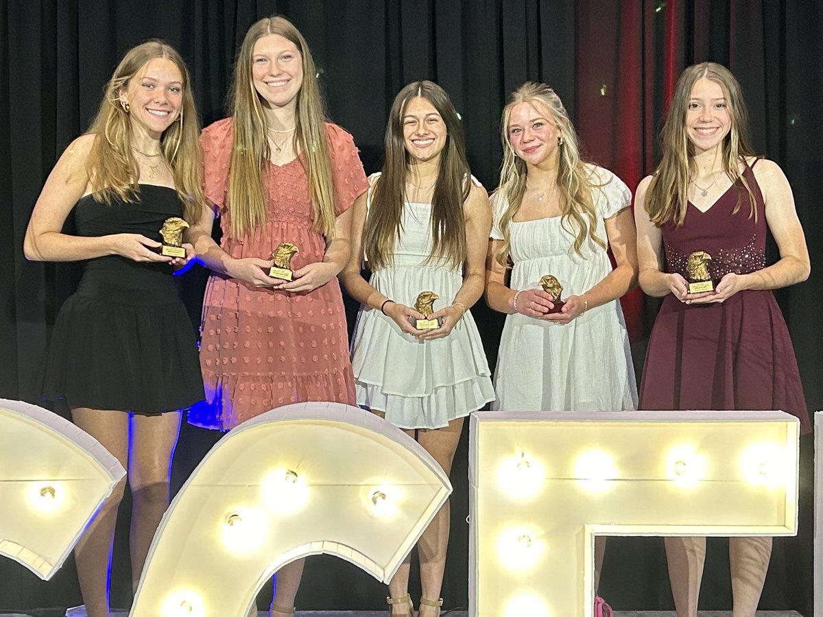 One week ago we got to celebrate our players at the beautiful banquet put on by our Booster Club! It was a beautiful night. Thanks to everyone for a great season! 🌟Here is our JV Navy and JV Red Teams and award winners! 🌟