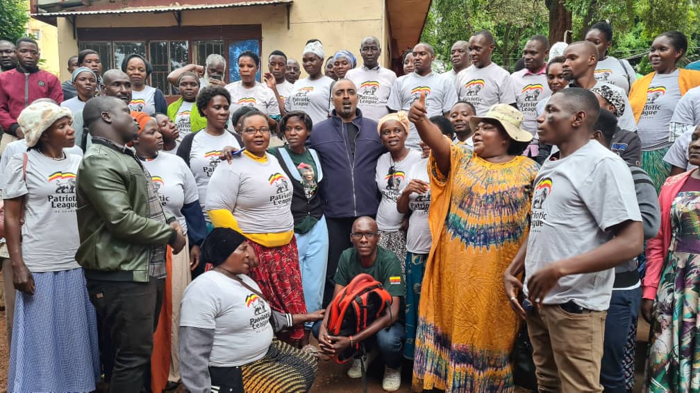 Today The Vice Chairman of Kampala Metropolitan Mr Cedric Babu Ndilima @CedricNdilima engaged with some of the leaders of Kawempe to discuss the ideology of PLU. @DaudiKabanda @AndrewMwenda @MichealMawanda1 @mkainerugaba @MrJordanposts @SSssebunya @Kayera256 @Pl_uganda