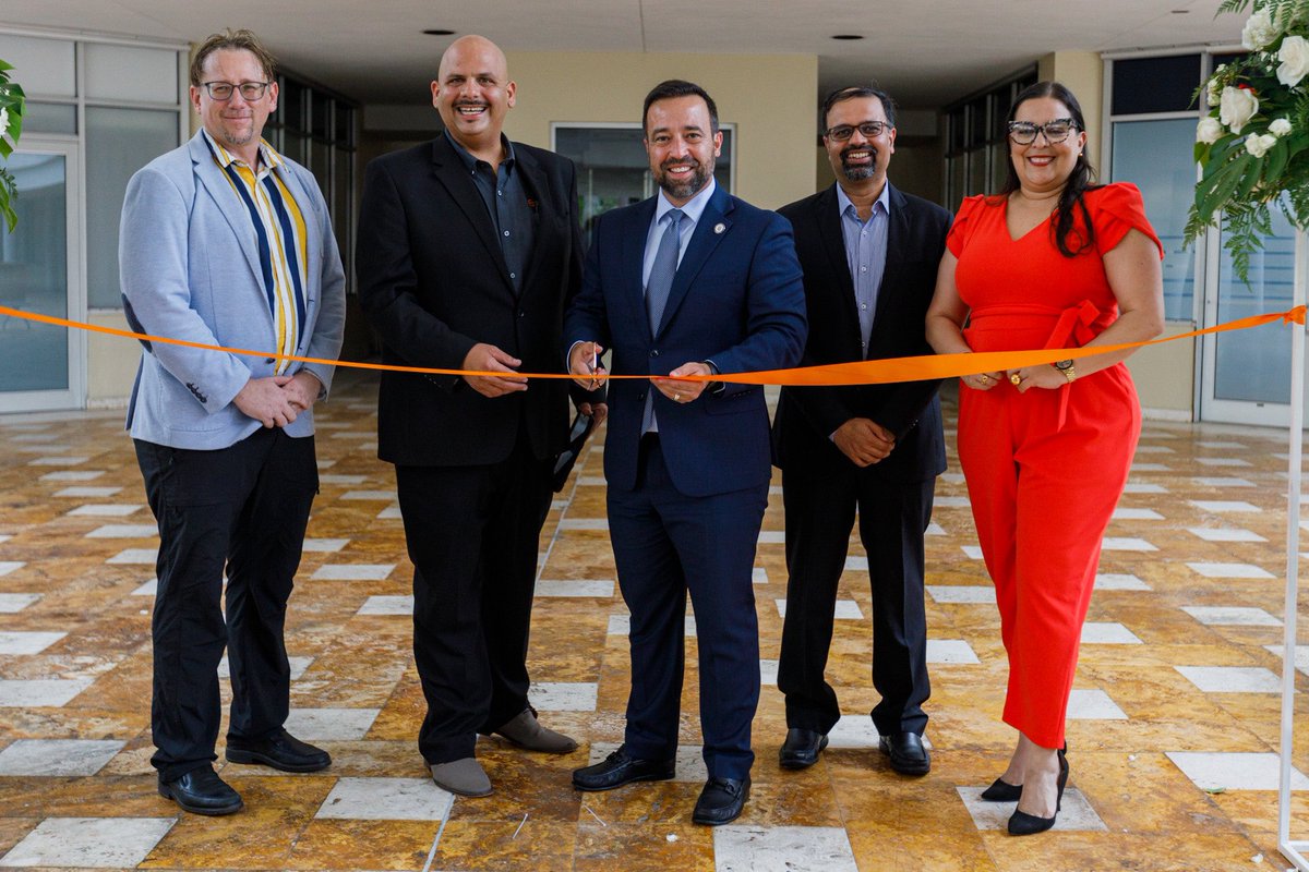 prdiraafaf's tweet image. Inauguración de las Oficinas de Enphase Energy en Guaynabo, empresa que ha llegado para aportar significativamente a la transformación energética en Puerto Rico. Éxito en su misión de lograr un nuevo futuro energético para todos.