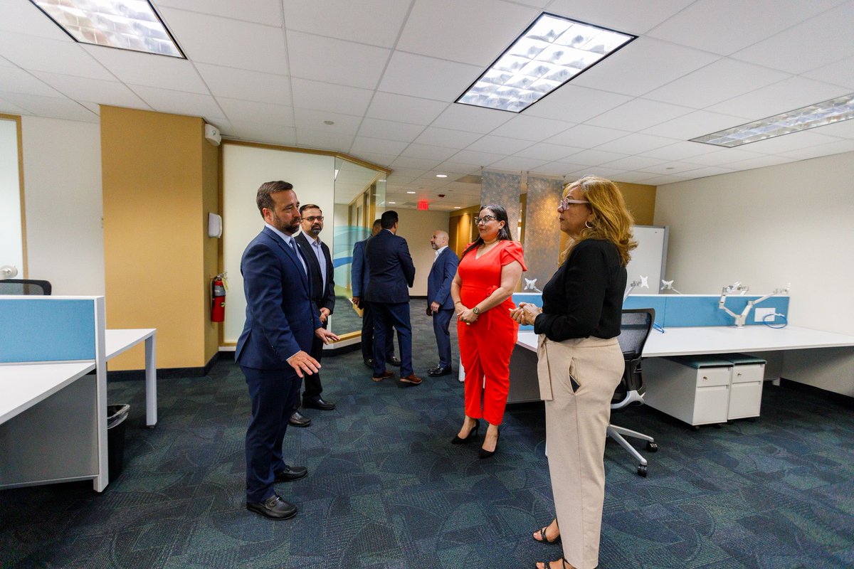 Inauguración de las Oficinas de Enphase Energy en Guaynabo, empresa que ha llegado para aportar significativamente a la transformación energética en Puerto Rico. Éxito en su misión de lograr un nuevo futuro energético para todos.