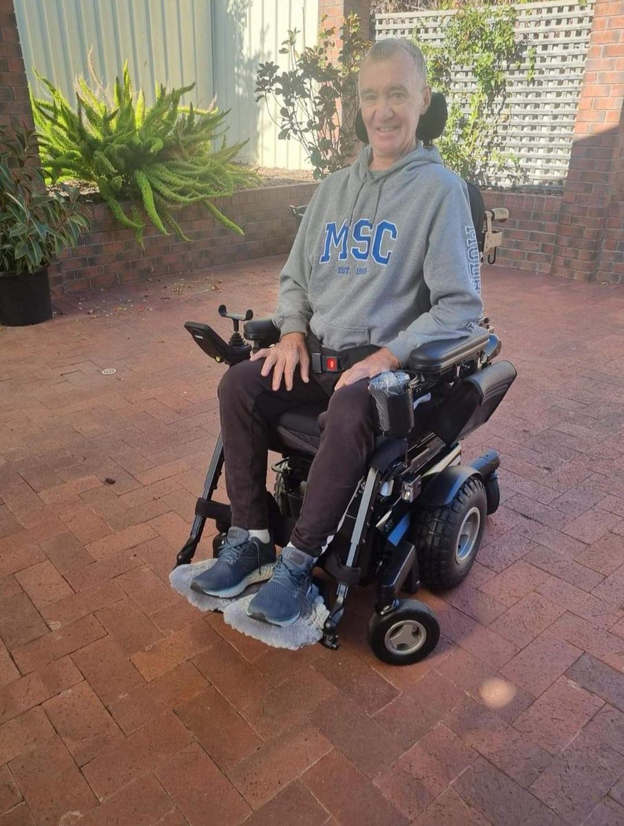 My great mate, Ray Coull,who has MND.His mobility is severely limited now,got his new wheels  yesterday,in great spirits,tho hiiss speech is severely limited.
    #fuckMND