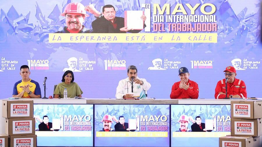 Presidente @NicolasMaduro, informó este 1.º de mayo, durante la conmemoración del Día Internacional del Trabajador, que este jueves, 2 de mayo, iniciará la jornada de firmas del Acta de Independencia Económica de Venezuela. #perletti #incorvassi venezuela-news.com/maduro-manana-…