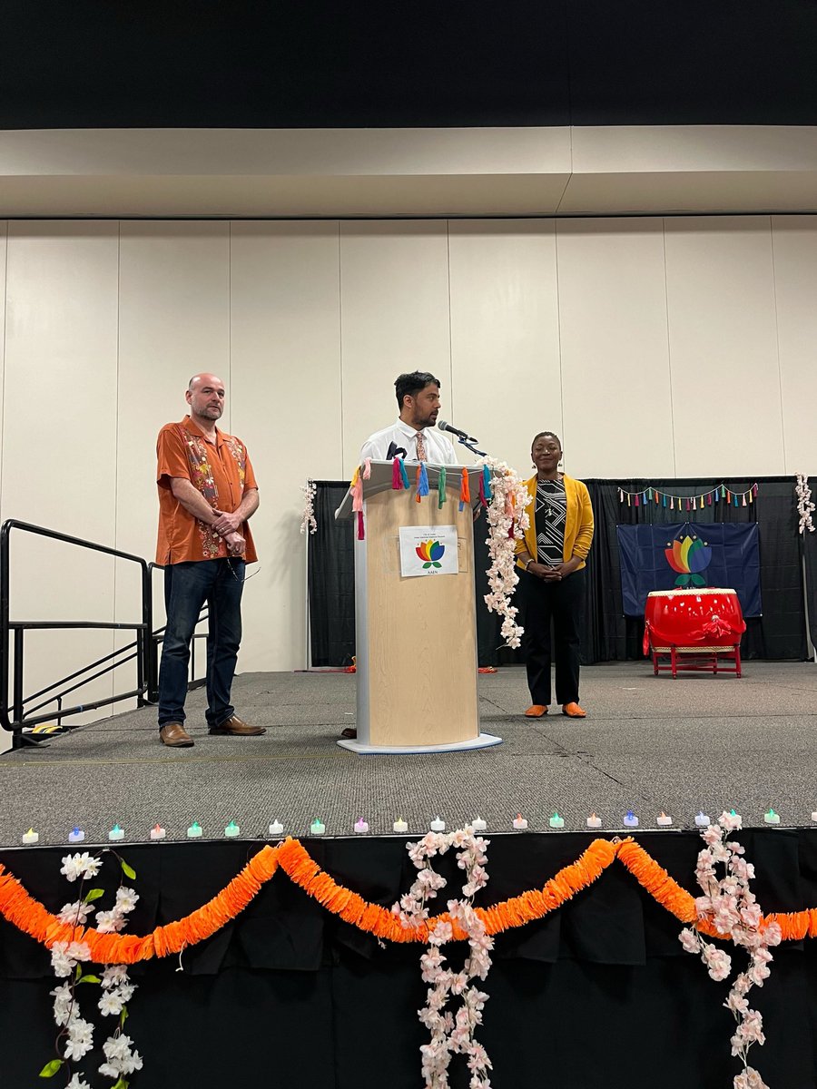 Today I joined @NatashaD1atx & @CMChitoVela to celebrate the start of AAPI Heritage Month by presenting a proclamation at the Asian American Employment Network Annual Luncheon! I was proud to do so as the first ever South Asian & second ever Asian to serve on Austin City Council.
