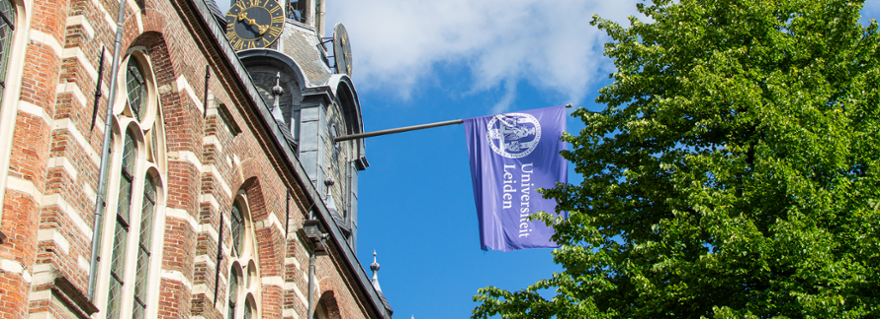 'Leiden University starts dismissal procedure for professor due to undesirable behavior.' universiteitleiden.nl/nieuws/2024/04…