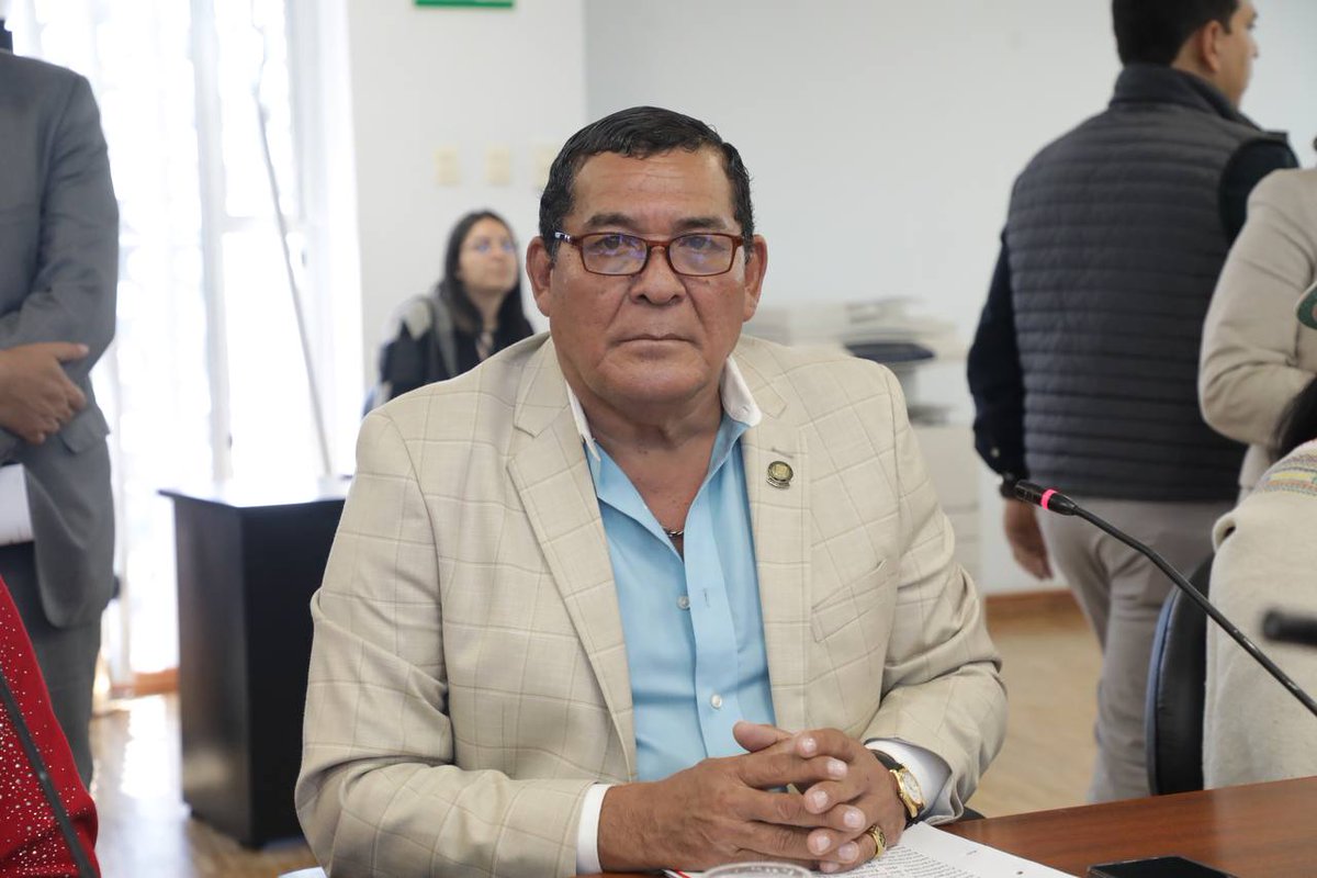 El asambleísta <a href="/JorgeChambaAs/">Jorge Chamba</a> sustenta el caso de fiscalización propuesto y la solicitud de comparecencias del Ministro de Transporte @ObrasPublicasEc, de la Comisión de Tránsito <a href="/CTEcuador/">Comisión de Tránsito 🇪🇨</a>, y otras instituciones, por denuncias de irregularidades e incumplimiento de funciones de