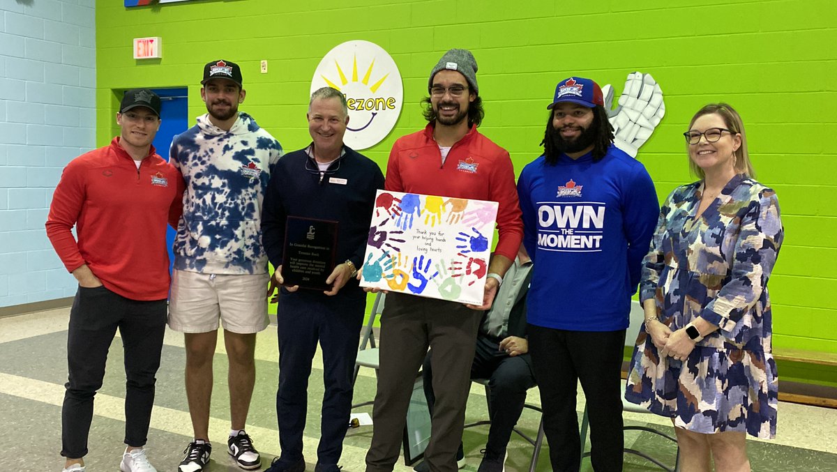 The Toronto Rock unveils new @smilezone4kids at Lynwood Charlton Centre in Hamilton 🎨🥍 #HamOnt