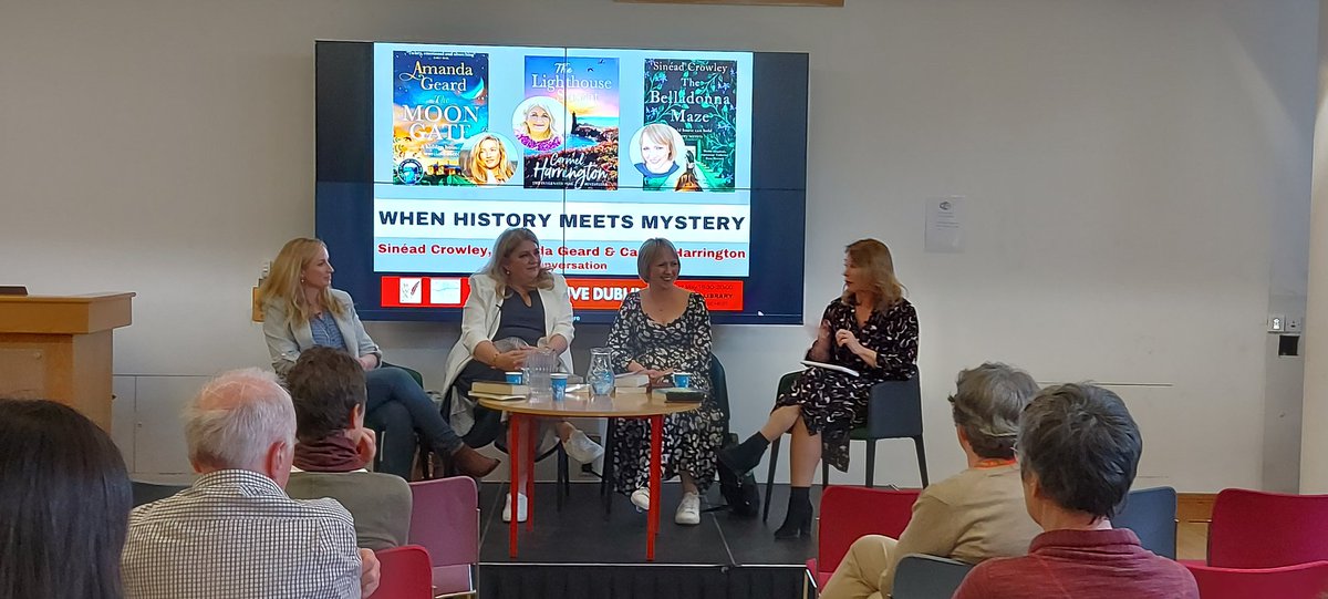 No two ways about it, this country is awash with talented writers. Inspiring chat tonight at @dubcilib Pearse st. on timelines, structure, ideas from @AmandaGeard, @HappyMrsH @SineadCrowley moderated with skill by @HazelGaynor