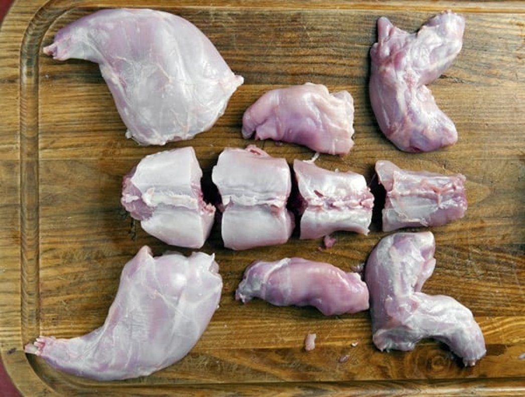 Rabbit meat is sold either whole or cut. here is a guide to rabbit meat cuts. #rabbitmeat #rabbitfarming #healthyliving