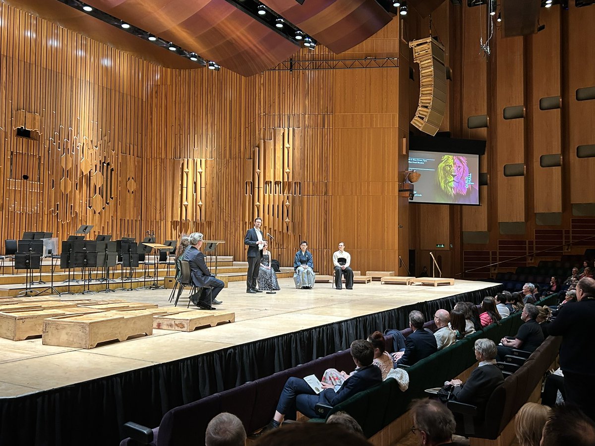 Great to be at the @guildhallschool Gold Medal event tonight. What amazing and inspiring talent! A line up of a harp soloist, a clarinet soloist & a double bass soloist… really out of the box playing. The future of music is bright.
