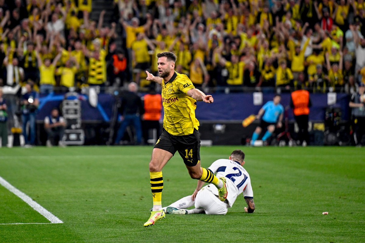 Dortmund breathe again 🟡 thanks to Niclas Füllkrug’s wonder touch to make a difference! FT: BVB 1 PSG 0 The french boys wamejaribu ku-press lakini yellow wall haipitiki! 🙆🏽‍♀️Wanarudi home with a sting and definitely need a re-think for the 2nd leg🥹#BVBPSG #JukwaaLaMabingwa