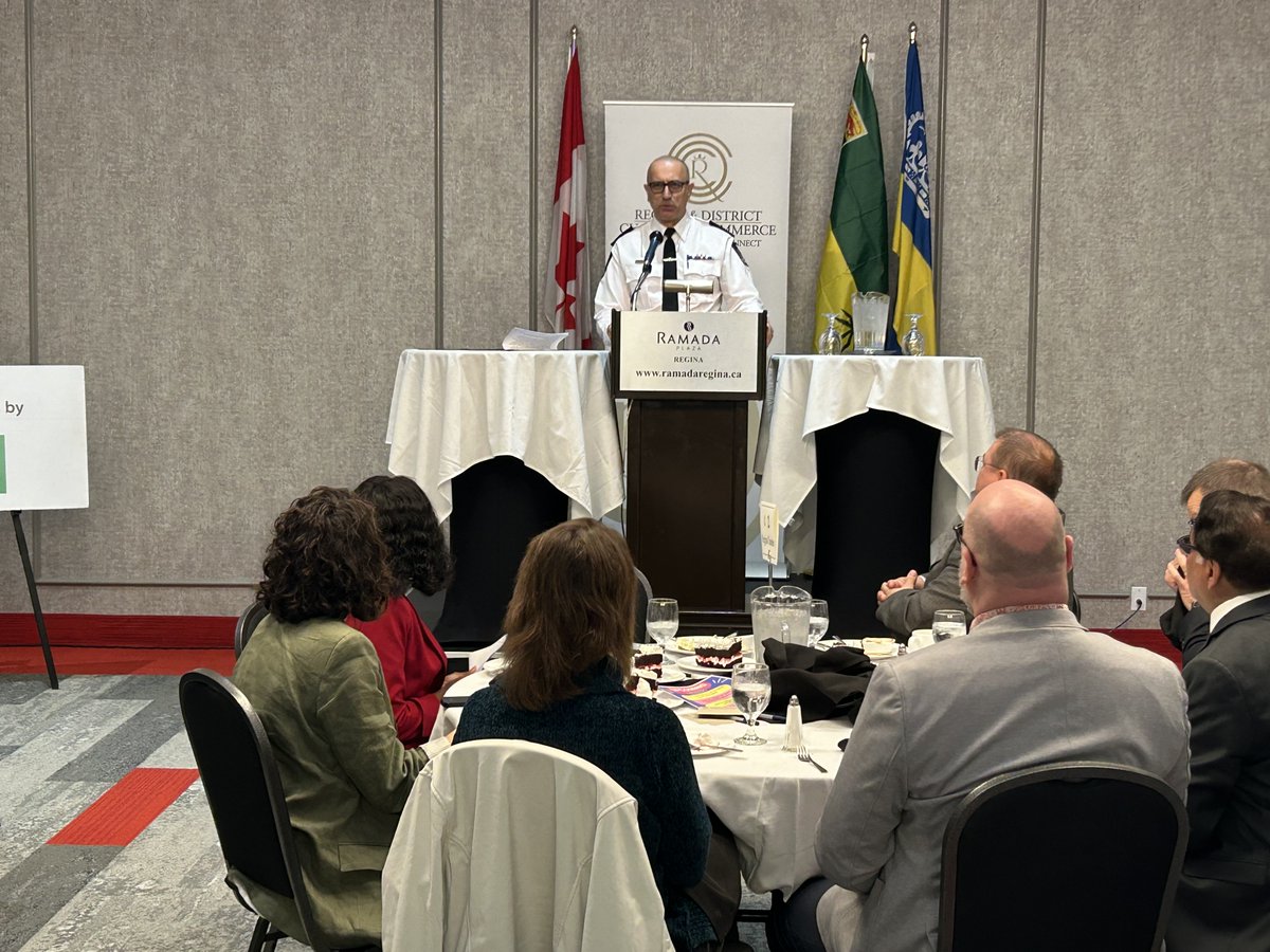 Thank you to @reginapolice Chief Farooq Hassan Sheikh for his interesting & informative presentation at today’s #LuncheonSeries event