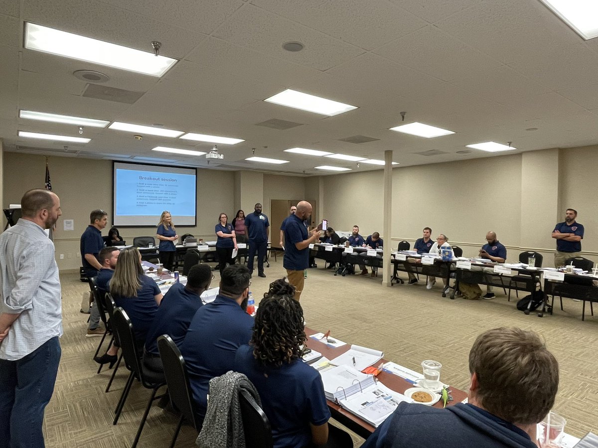 Week 3 of Leadership Academy is underway and graduation for Class 28 is just around the corner! Thank you for your enthusiasm and hard work as you continue to develop and enhance crucial knowledge and skills. We look forward to celebrating all you've accomplished later this week!